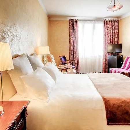 Crystal Hotel Parigi