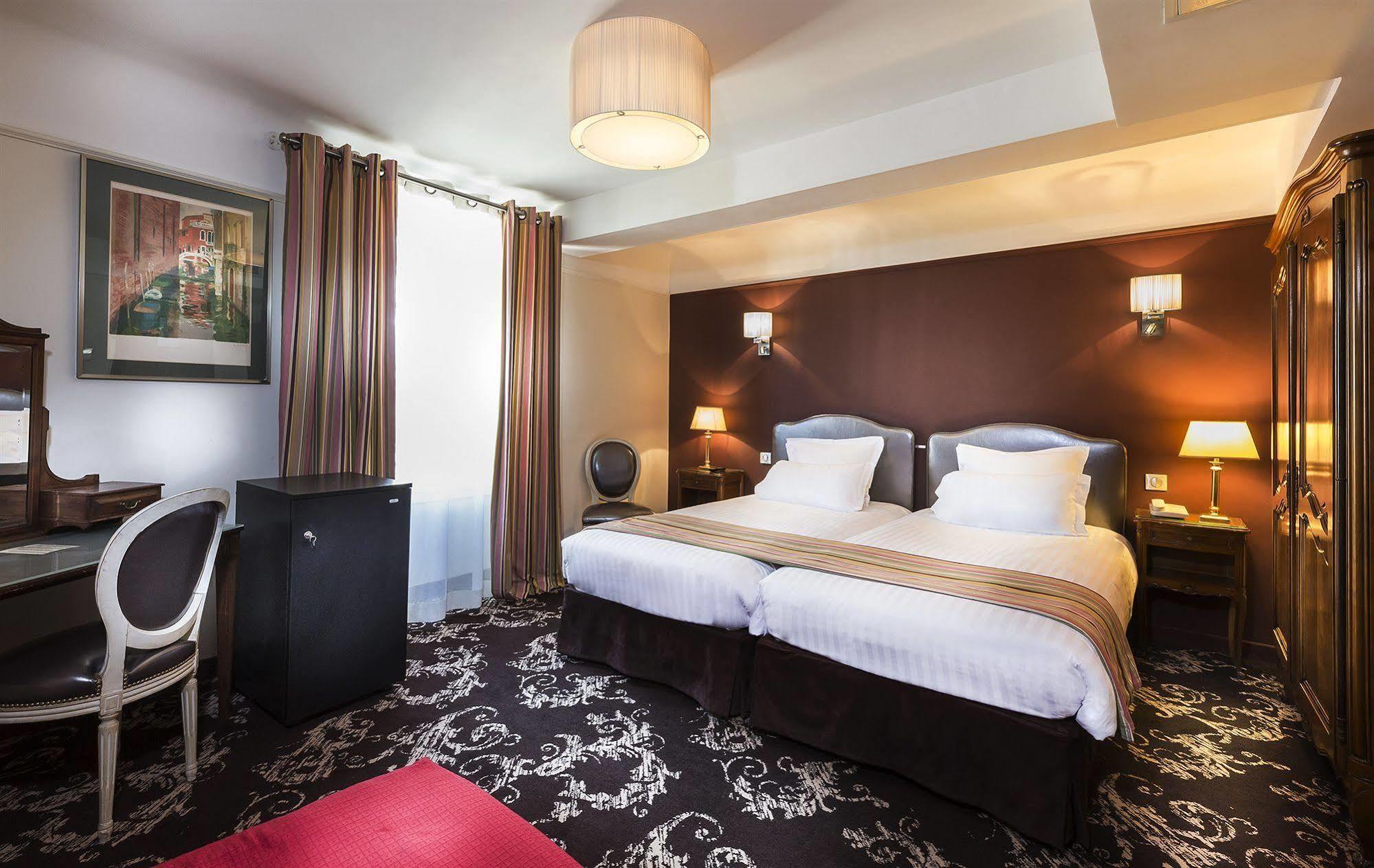 Hotel Crystal Parigi